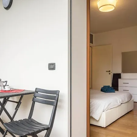 Ormeggio Maggiore Apartment *
